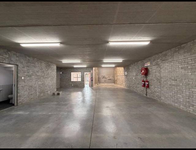 BUSINESS PROPERTY TO RENT IN NEWTON PARK